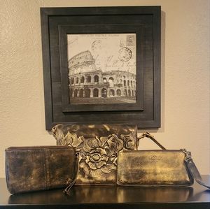 Patricia Nash "Metallic Nights" Rose-tooled Flap Shoulder Bag w2 bonus Wristlets